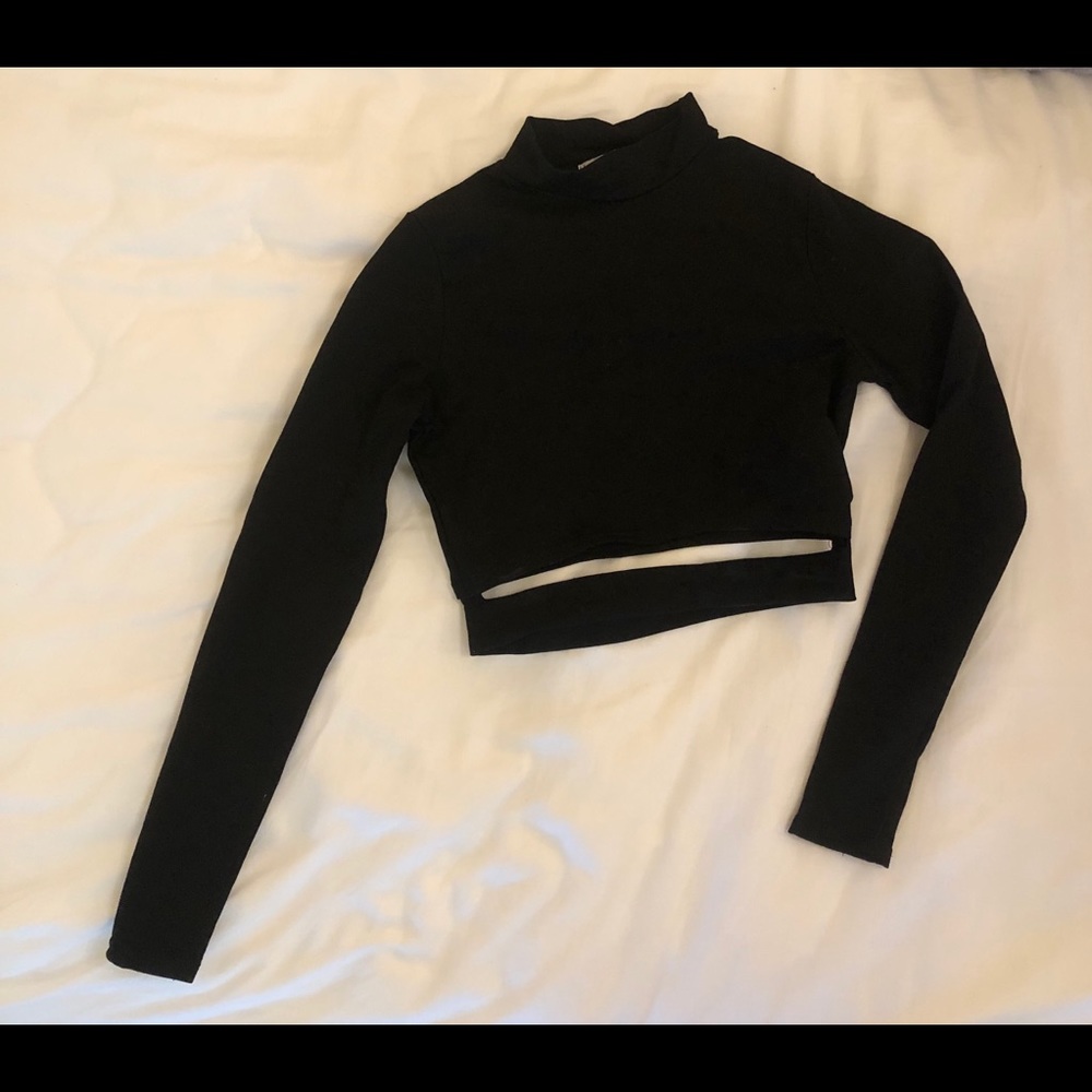 Adika Cropped Long Sleeve Shirt